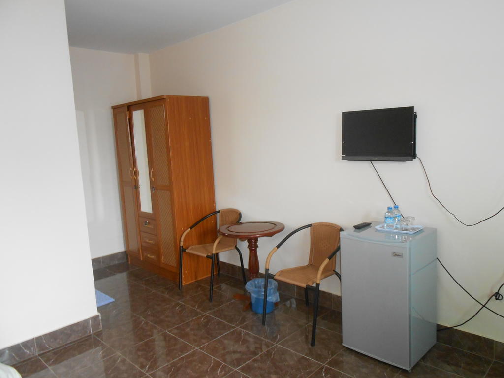 Bayern Guesthouse Ban Nongdouang Esterno foto